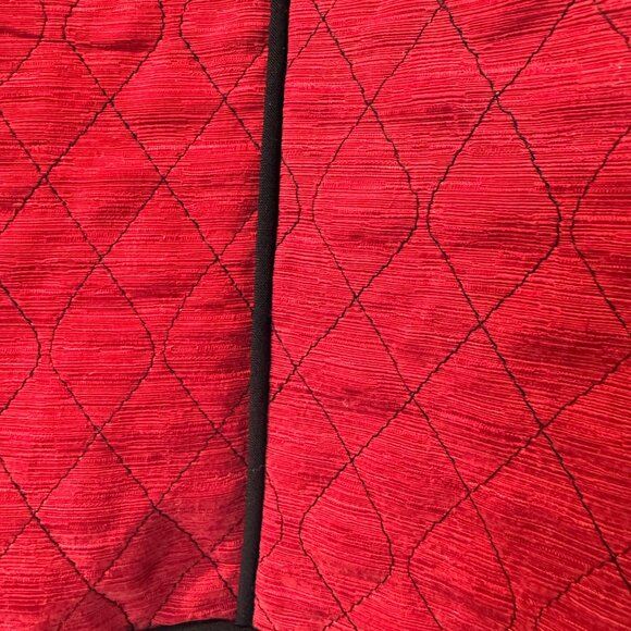 CANVASBACKS Vintage Red Quilted Blazer with Black Trim - Picture 6 of 7